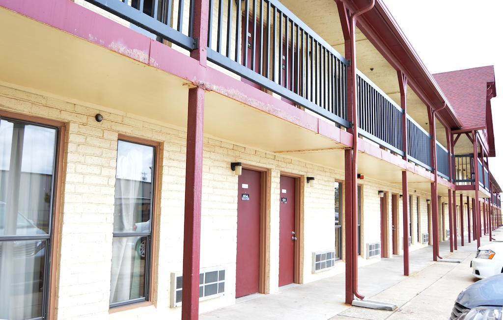 Executive Motel