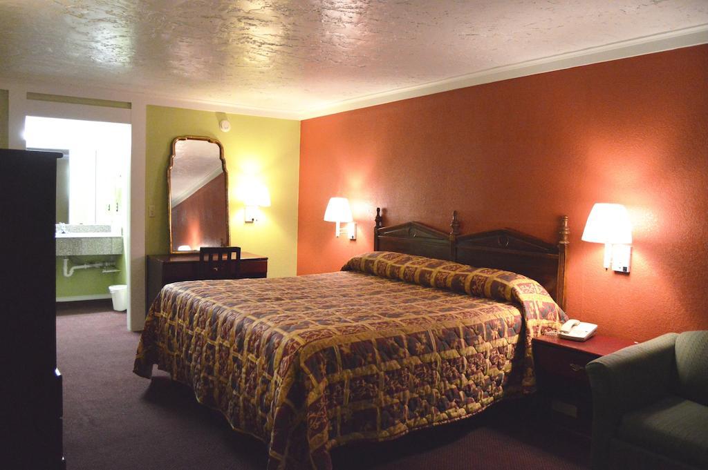 Executive Motel
